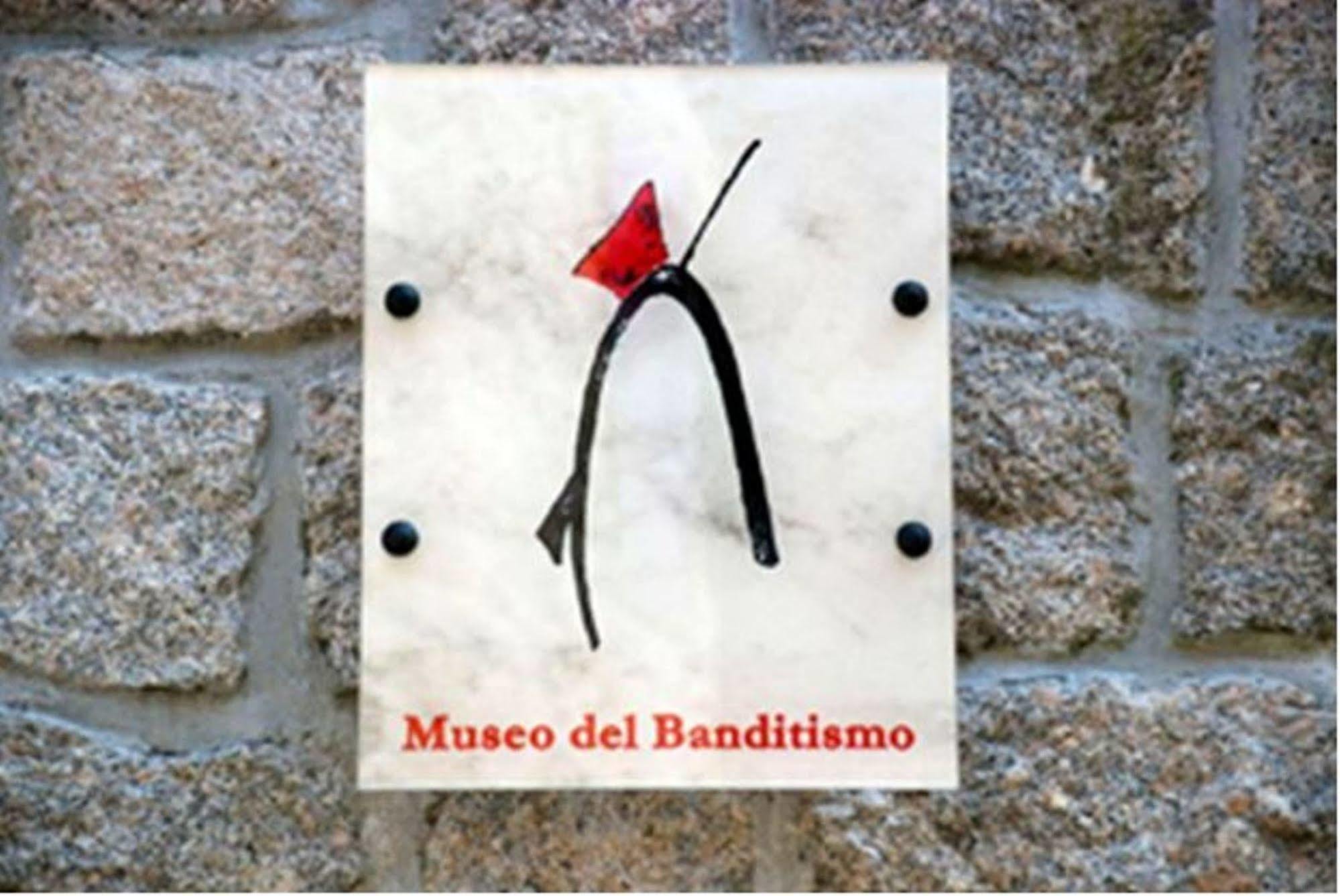 Hotel La Vignaredda - Residenza Di Charme Aggius Exterior foto