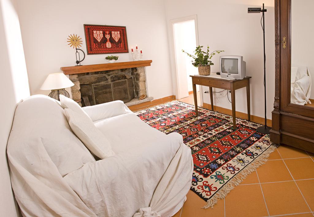 Hotel La Vignaredda - Residenza Di Charme Aggius Habitación foto