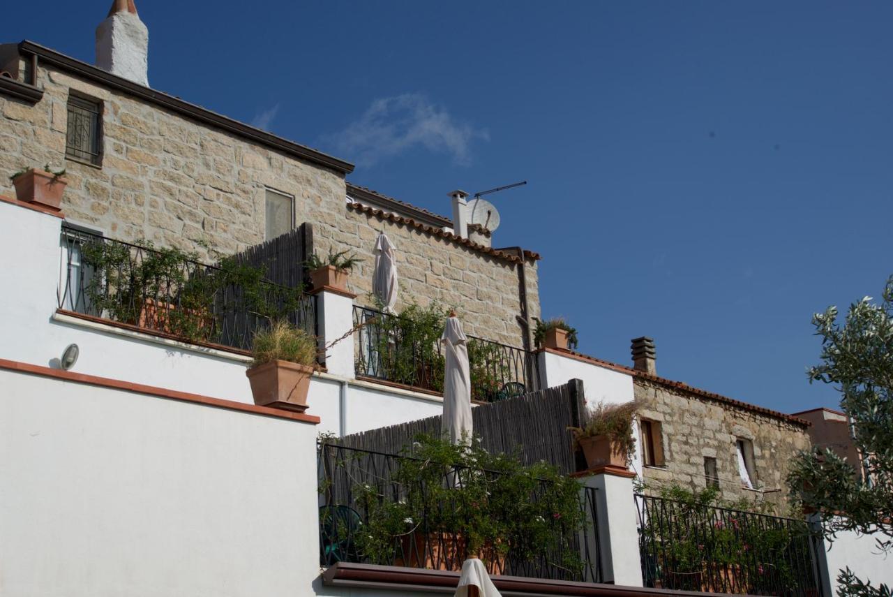 Hotel La Vignaredda - Residenza Di Charme Aggius Exterior foto